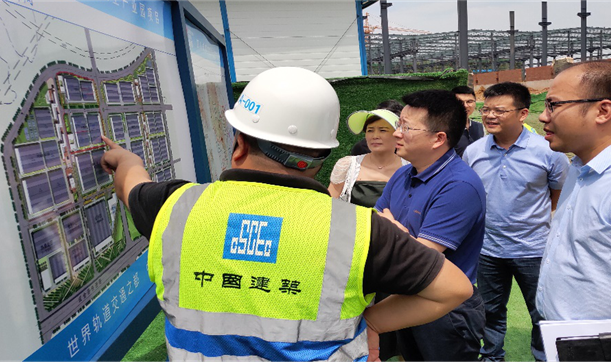 long8唯一官网登录集团董事长张启明到四川成都航空产业园项目调研